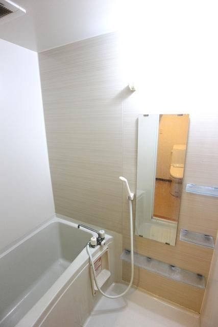 バス・シャワールーム　★ゆったりバスタブ★