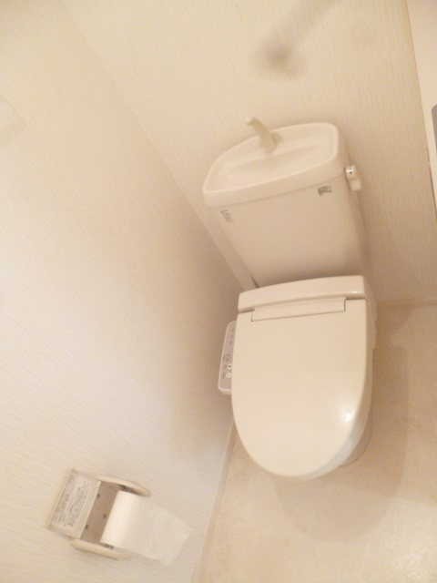トイレ　温水洗浄便座