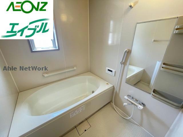 バス・シャワールーム　※同物件、別部屋の写真です