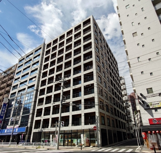 建物外観　オートロック完備