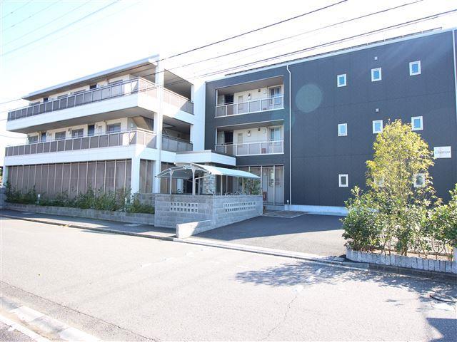 建物外観　積水ハウス施工の重量鉄骨造☆