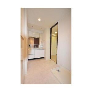 洗面設備　脱衣所　独立洗面台付き