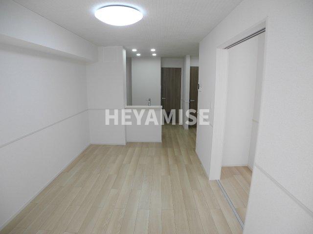 居室・リビング　※室内画像は別号室のもの