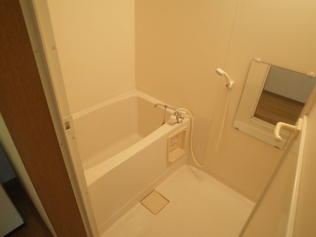 バス・シャワールーム　LとれじゃーV