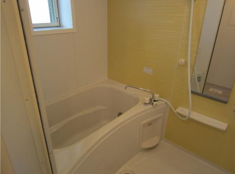 バス・シャワールーム　バス（窓有）