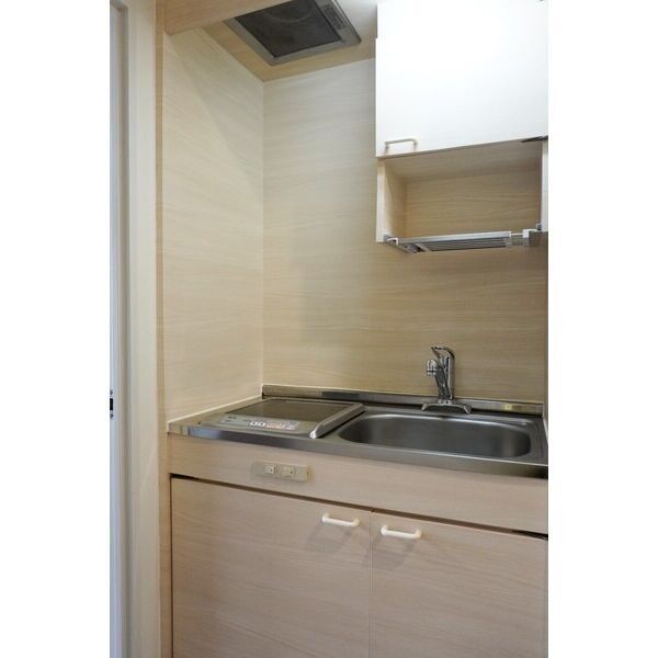 キッチン　※別号室の参考写真、現況優先※