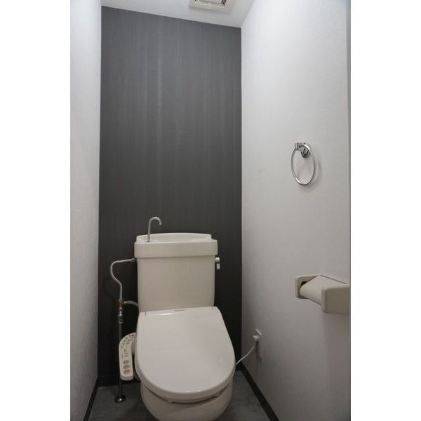 トイレ　※別号室の参考写真、現況優先※