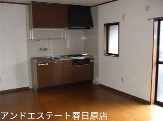 居室・リビング　開放感のある広いリビング