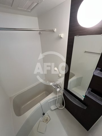 バス・シャワールーム　リブリ・メゾン・ド・ユアーズ　浴室