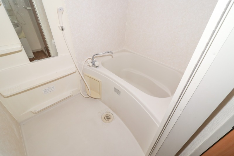 バス・シャワールーム　図面と現状に相違がある場合には現状を優先