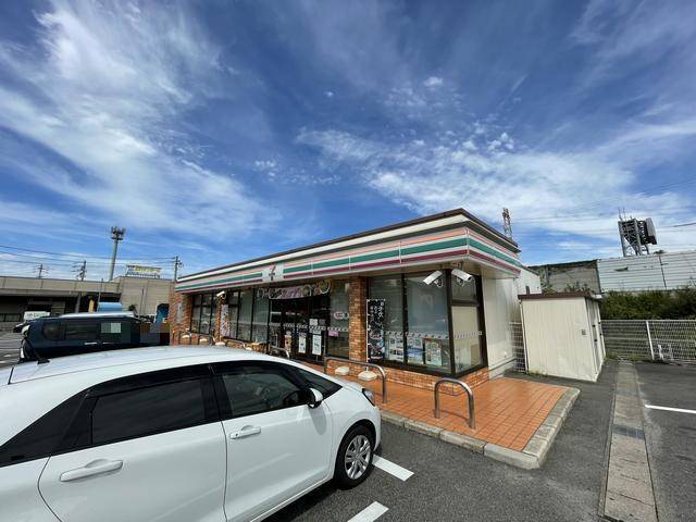 コンビニ　セブンイレブン春日井下市場町６丁目店（コンビニ）まで486m