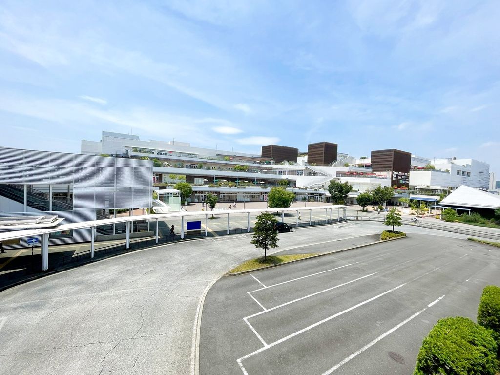 ショッピングセンター　テラスモール湘南店（ショッピングセンター）まで1620m