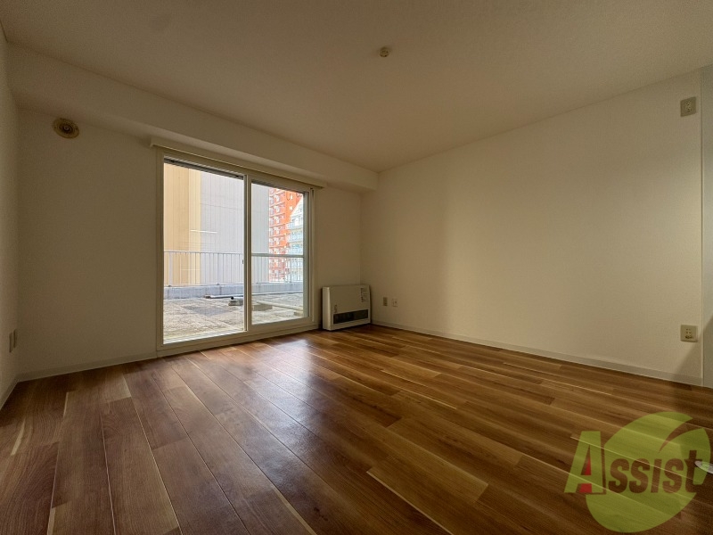 居室・リビング　広くてキレイなお部屋が広がっていて、充実した生活が送れそう。