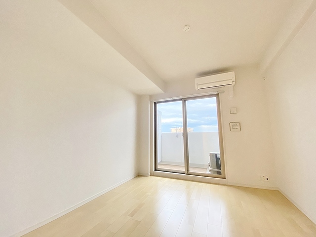 その他部屋・スペース　エアコン付き・フローリング