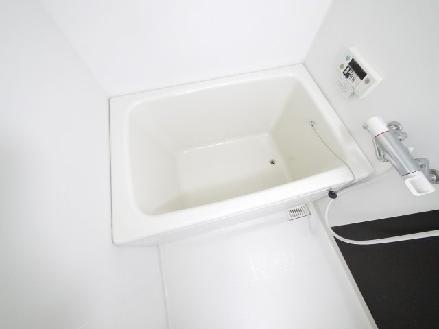 バス・シャワールーム　お風呂で日々の疲れを落としましょう