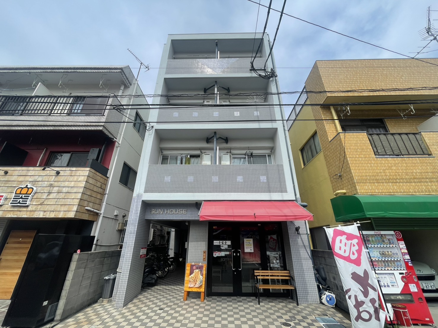 建物外観