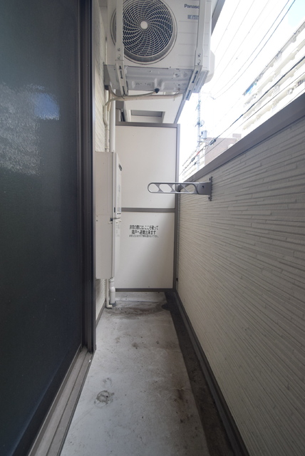 バルコニー　同物件の別部屋のお写真です。ご参考までに御覧ください。