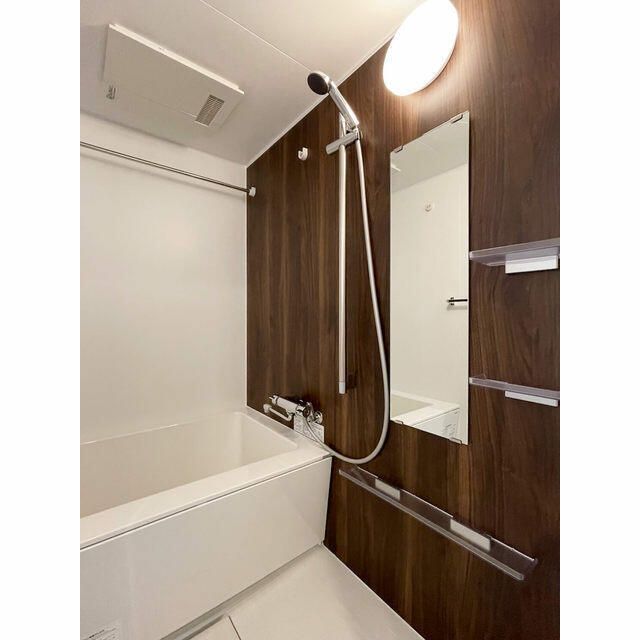 バス・シャワールーム　※別部屋参考写真
