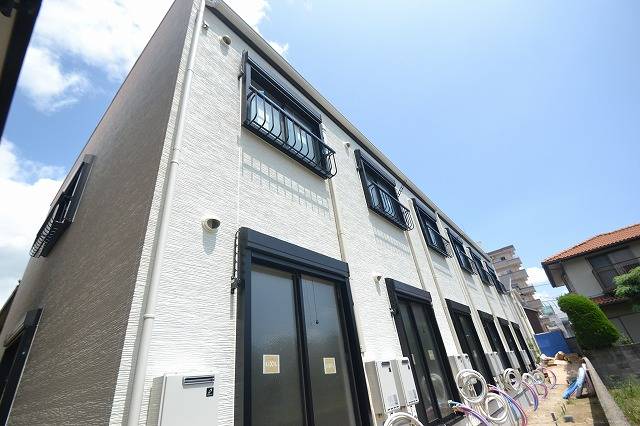 建物外観　全戸東向き。