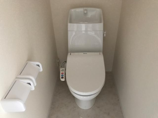 トイレ　シャワー付トイレ