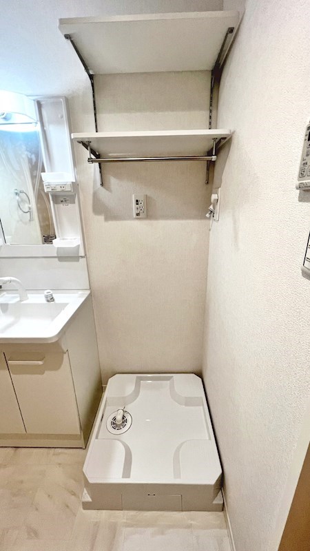 その他部屋・スペース　便利な脱衣所に洗濯機置場