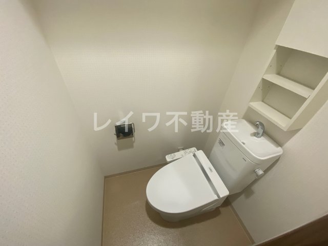 トイレ　清潔感のあるトイレです