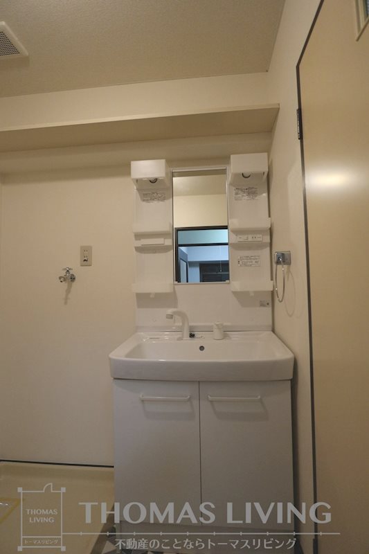 洗面設備　同じ物件の別のお部屋です。