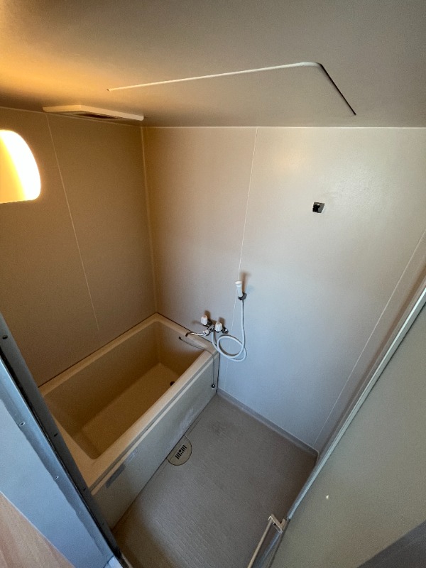 バス・シャワールーム　※他部屋参考写真