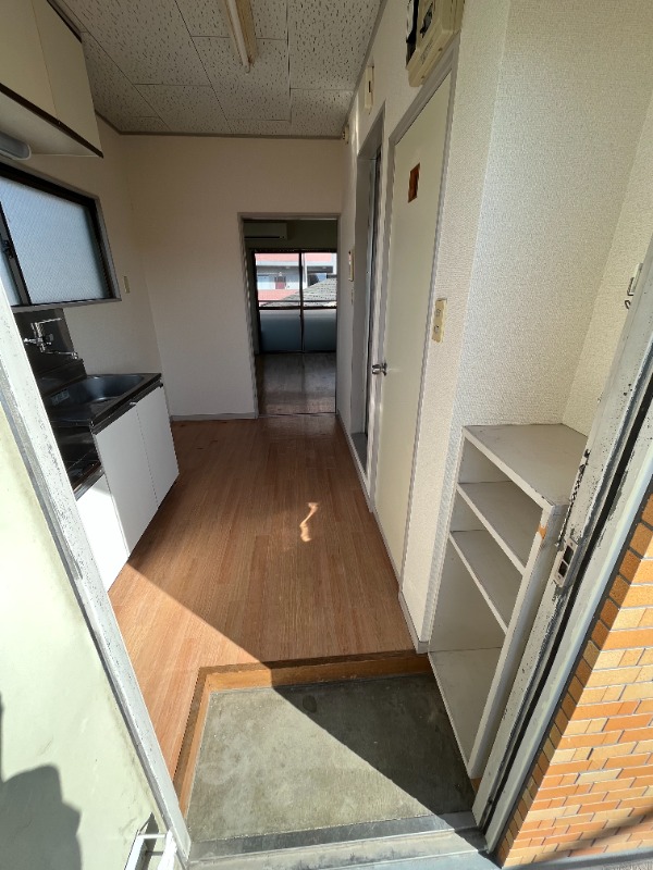 玄関　※他部屋参考写真