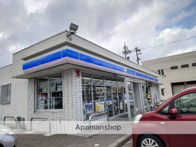 コンビニ　ローソン氷見鞍川店（コンビニ）まで660m