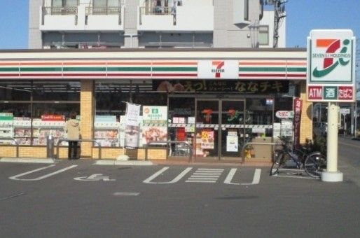 コンビニ　セブンイレブン（コンビニ）まで350m