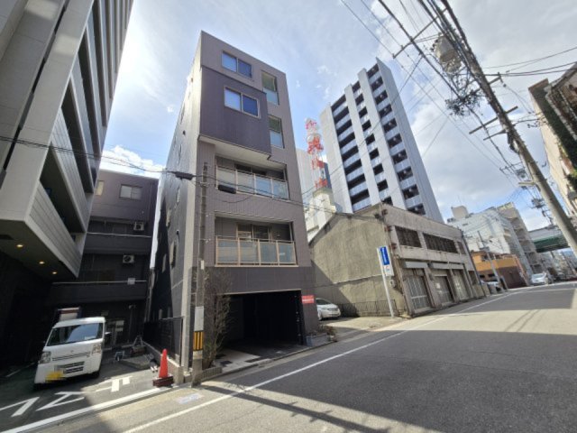 建物外観　ルピナス泉