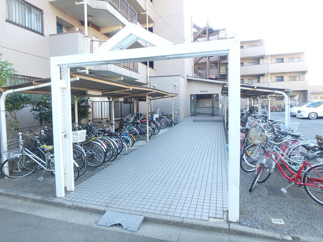 その他共有部分　★屋根付駐輪場★（空き状況・使用料等詳細はご確認下さい）