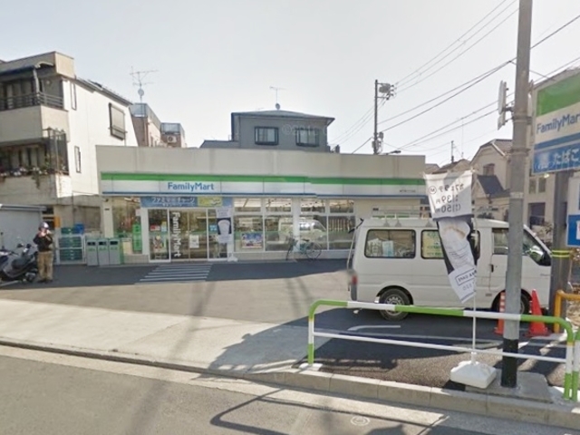 コンビニ　ファミリーマート東十条六丁目店（コンビニ）まで158m
