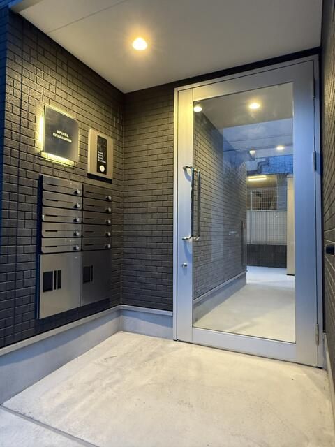 エントランス　建物の内部です