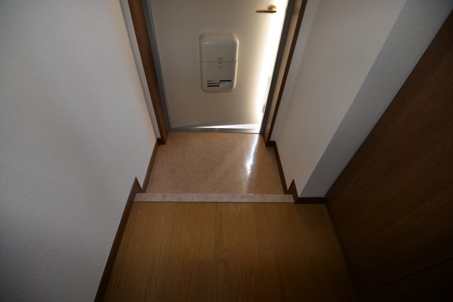 玄関　落ち着いた玄関です