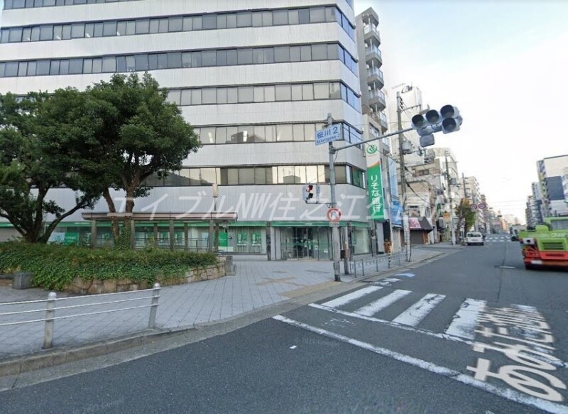 銀行　りそな銀行桜川支店（銀行）まで939m