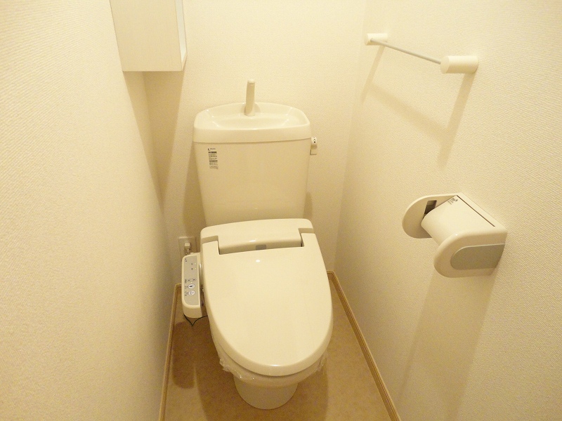 トイレ　ウォシュレットありで快適です◎