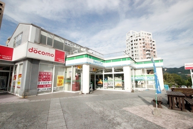 コンビニ　セブンイレブン（コンビニ）まで650m