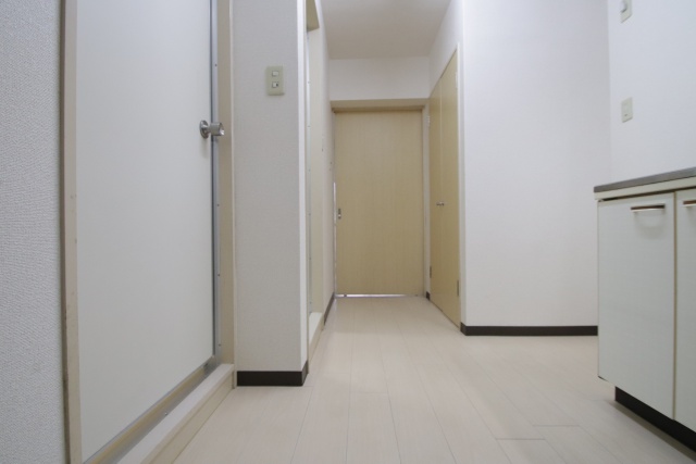 玄関　別部屋の写真です。※現状優先