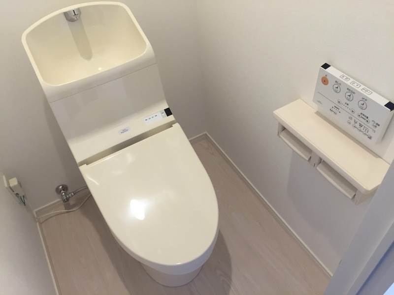 トイレ　ウォッシュレット機能付