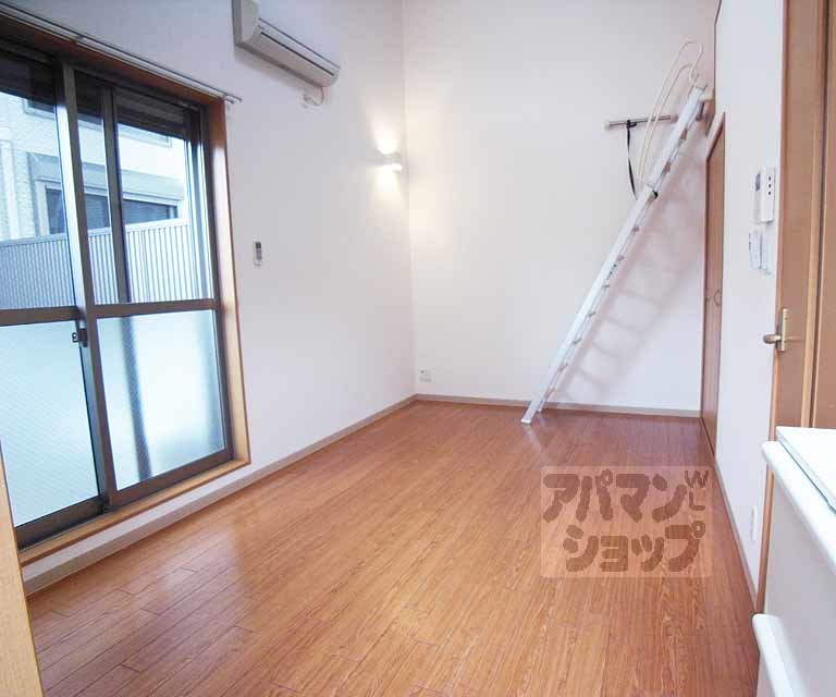 居室・リビング　洋室６．８帖です。
