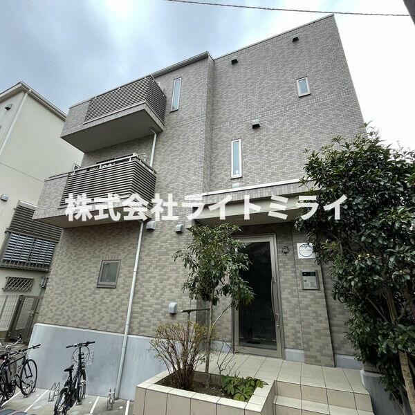 建物外観　?