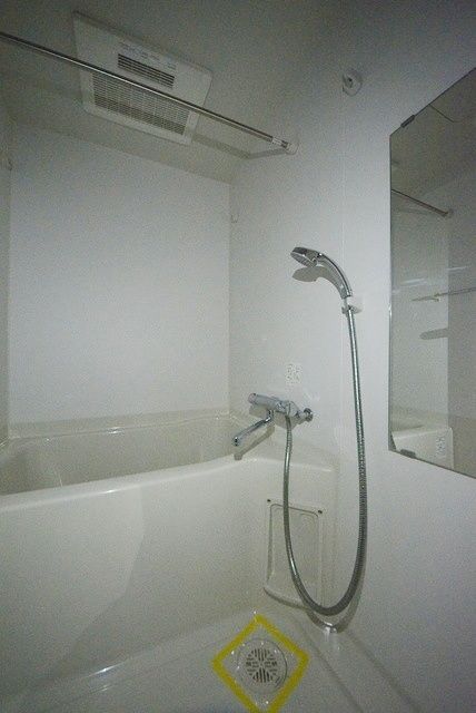 バス・シャワールーム　★人気のバストイレ別のお部屋です★