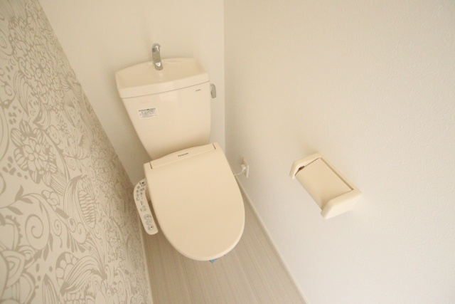 トイレ　※別部屋の参考写真のため、現状優先です。