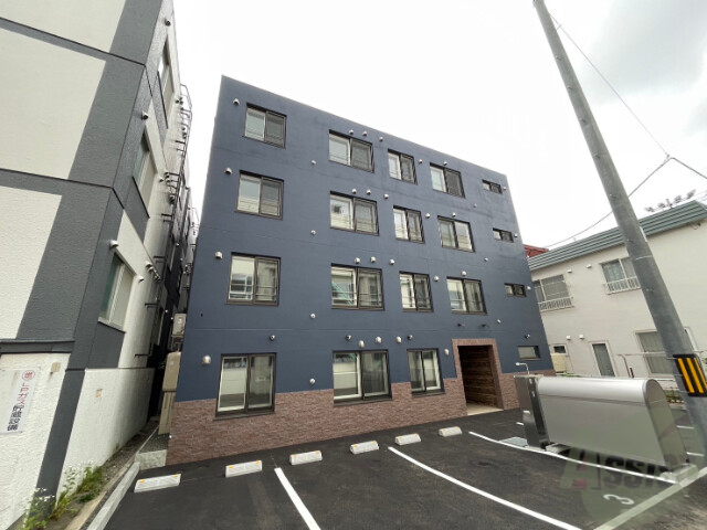建物外観　札幌市豊平区旭町７丁目「セフィーロ・ピラケシ」