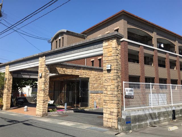 建物外観　落ち着いた雰囲気の外観です