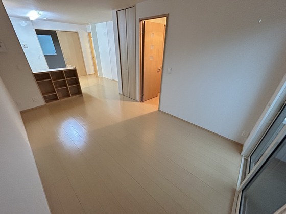 居室・リビング　※別部屋の写真です