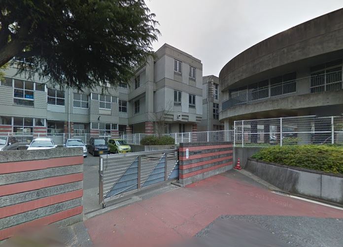 小学校　北九州市立皿倉小学校（小学校）まで269m