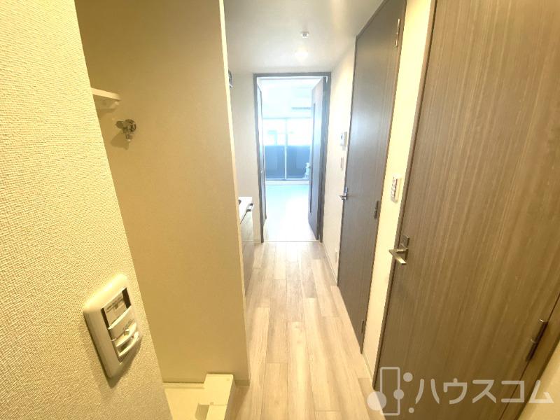 玄関　玄関を一歩入ると・・・こんな感じです。